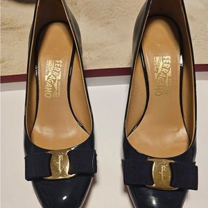 Dress shoes, kept in immaculate condition, only wore one time.